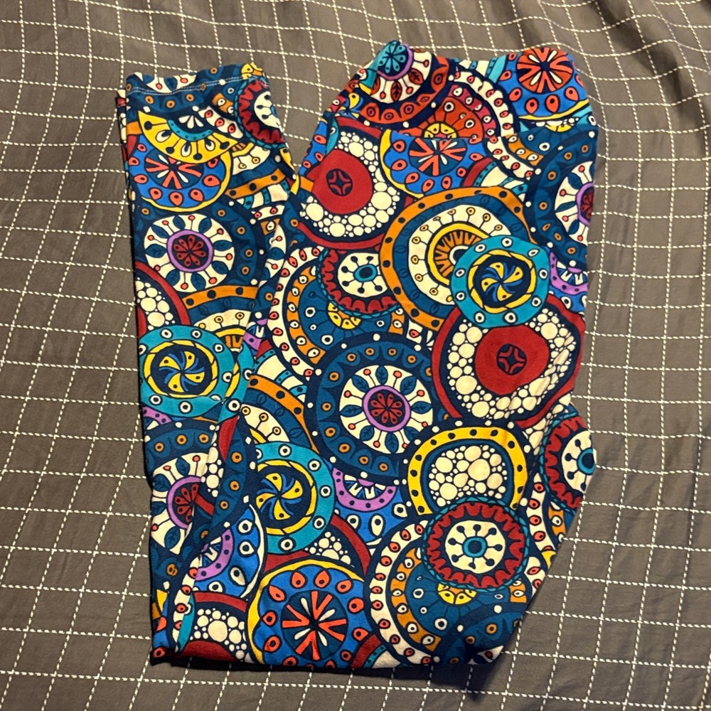 LulaRoe Vibrant Multicolor Circle-Print Leggings